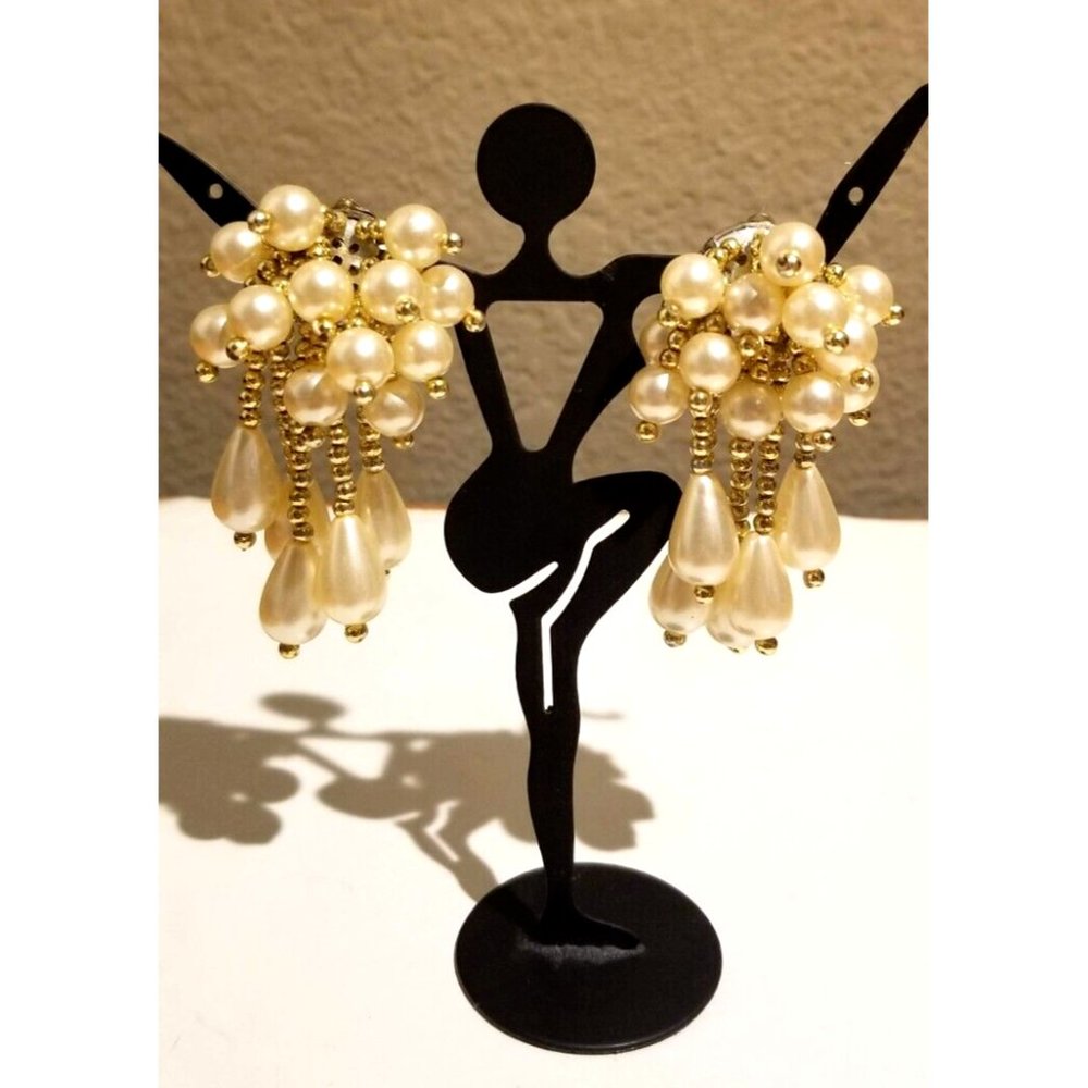 **Vintage Long Gorgeous Cascading Pearl Earrings**